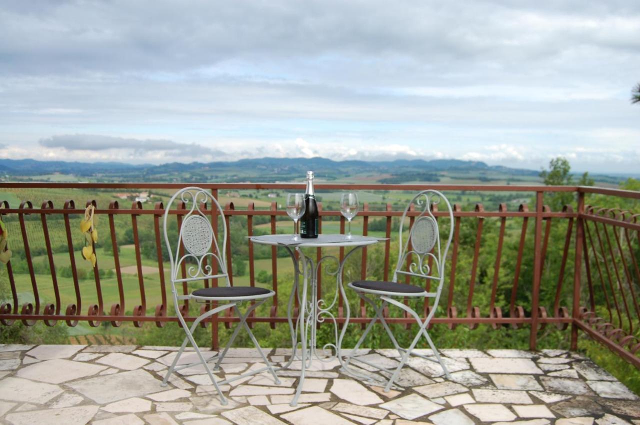 Un Angolo Di Paradiso Ozzano Monferrato ภายนอก รูปภาพ